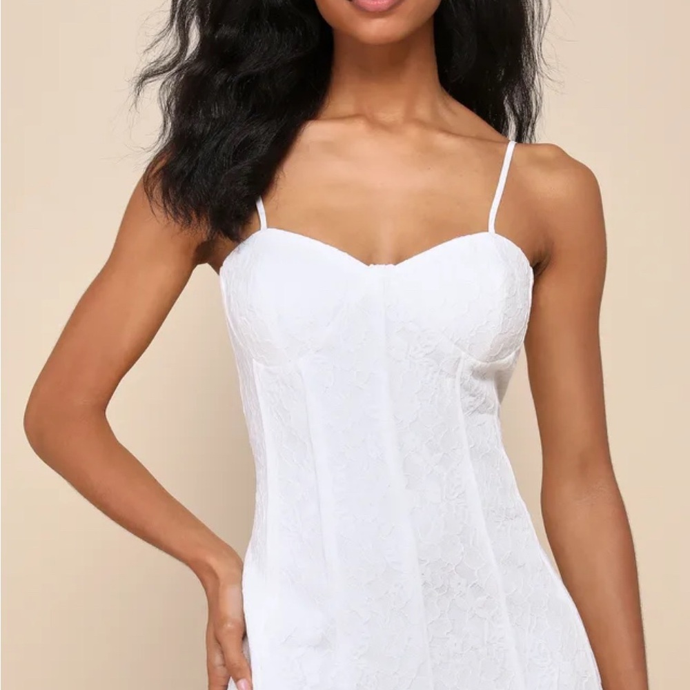 Elegant White Lace Chemise